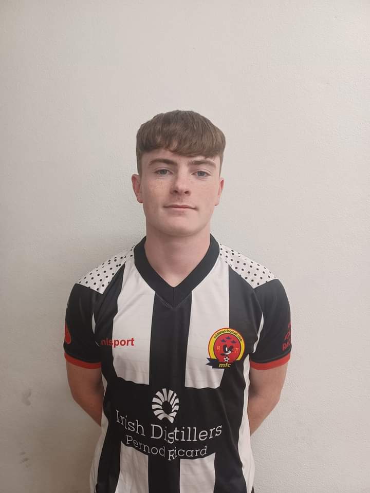 Senior Premier Division Midleton 3-1 Douglas Hall Goalscorers : Christian Daly x 2, Evan Bolster Deserved victory last night for the magpies after conceding a early goal in 1st minute, and made it 3-1 by half time @BigRedBench @echolivecork @RocaSportsIrl @MunsterSenLgue