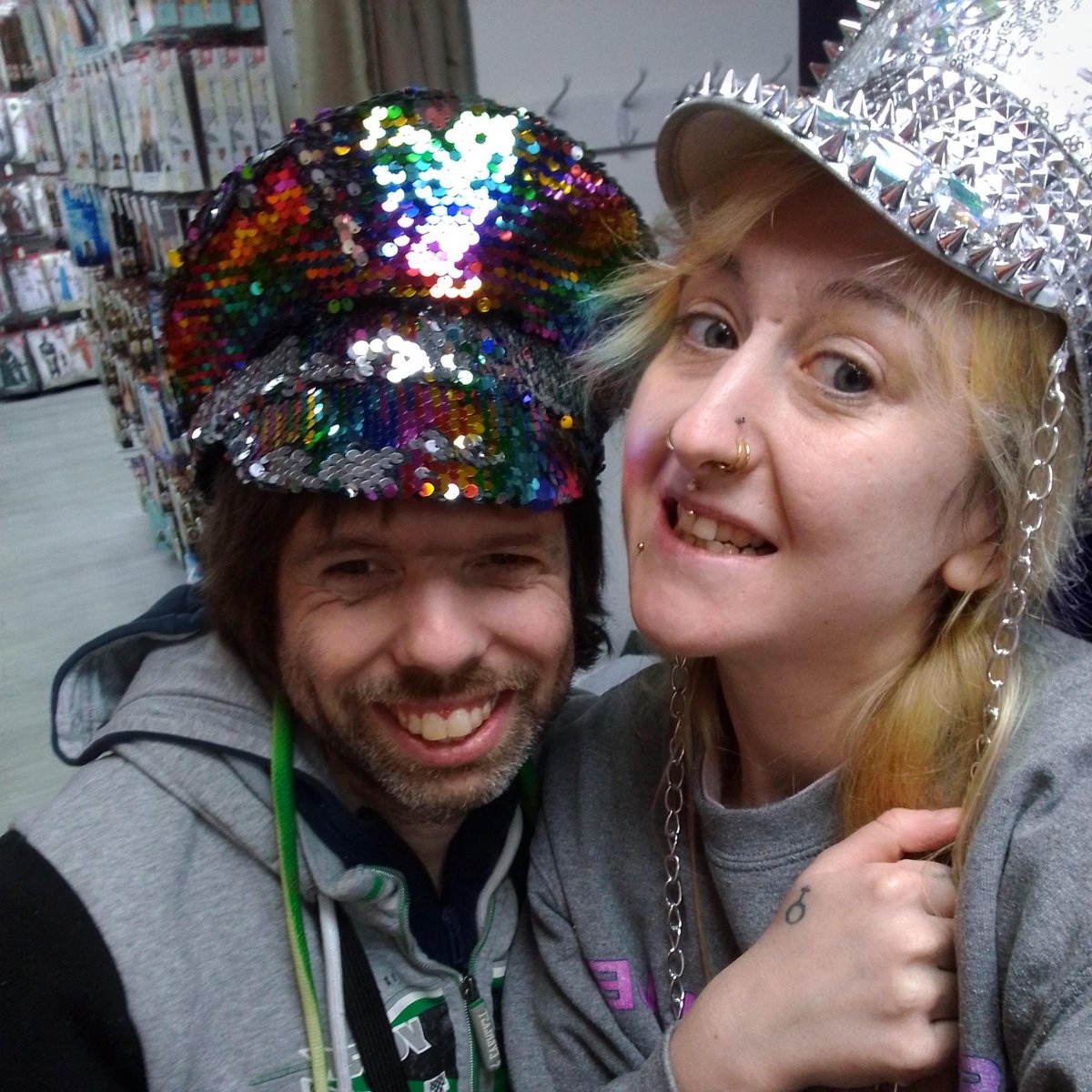 Ben and Paris had some daft fun exploring Leeds last week. They tried on some silly costumes at a fancy dress shop, smelled the different soaps in @LushLtd and serenaded (ahem) the crowds at @LeedsMarkets 🚶‍♂️🎩🧼👨‍🎤 #autism #inclusion #Leeds