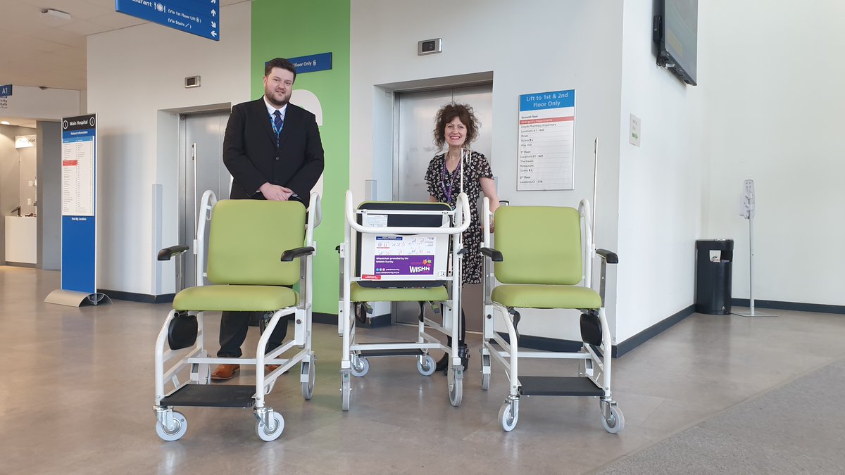 We've just taken receipt of 15 specialist wheelchairs donated courtesy of @wishhcharity Featuring leg rests, drip stands and medical notes holders at the back, they'll help patients and visitors move around our hospital sites more easily. Find out more: hey.nhs.uk/news/2024/04/1…