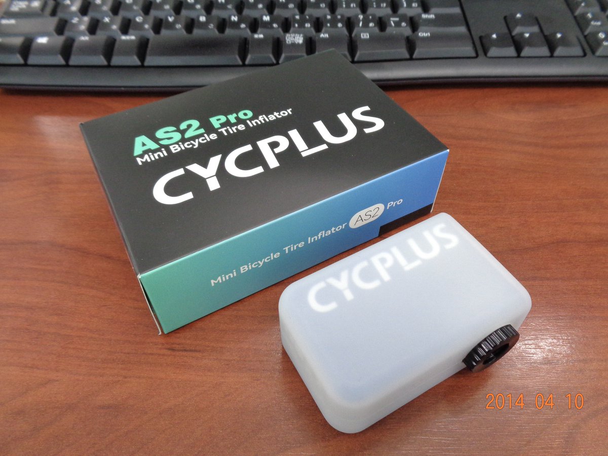 YuppiBlues's tweet image. CYCPLUSの電動ポンプ来た♪ やっぱ便利ね☺️飛行機輪行する時一応空気抜いてるから、小さいポンプでシュポシュポするの大変だったの🥺 これで楽になるわ〜☺️ #CYCPLUS