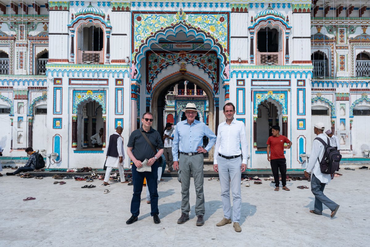 No visit to Janakpur is complete without a tour of the magnificent Janaki Temple. #TeamEurope ambassadors visited the temple and learned about it's rich history before wrapping up their tour of Madhesh and heading back to Kathmandu!