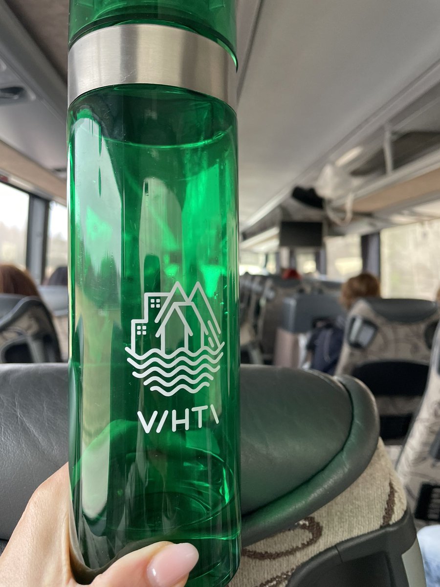 Tämän kevään / Uusien työntekijöiden perehdytystilaisuus huipentui taas bussimatkalle. #vihti #rakkaudenlähettiläs