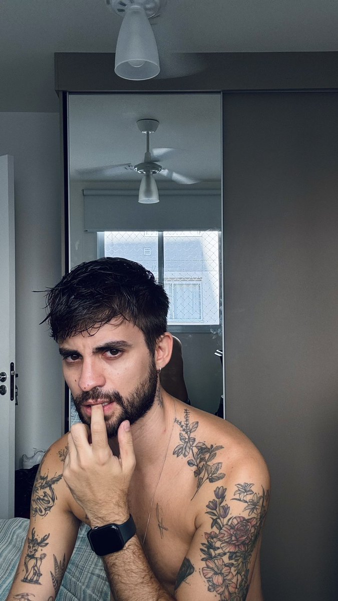 reediasr's tweet photo. Oi gente também sou swifter 🥵 https://t.co/8ulhAetgI7
