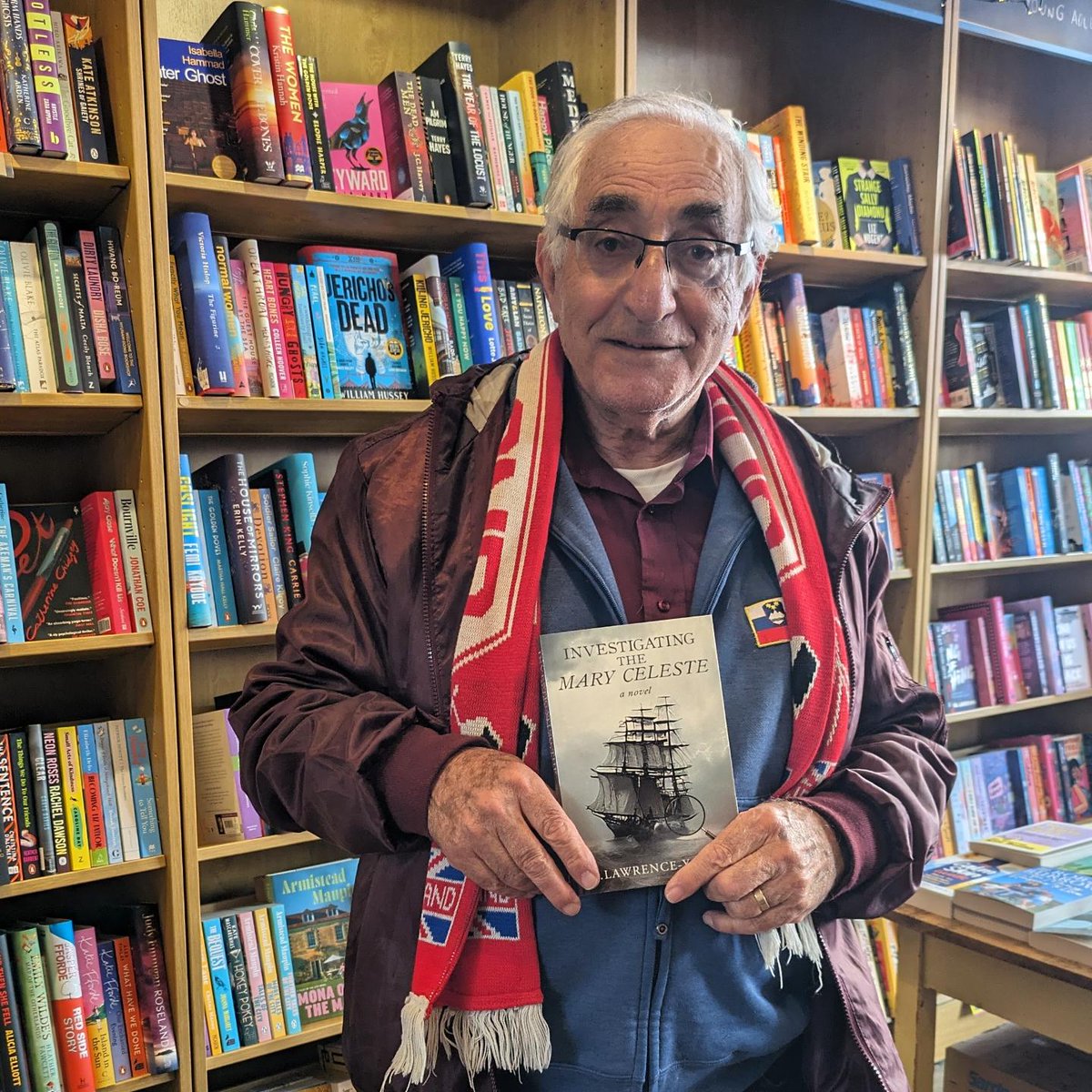 We've had a signing with David Lawrence-Young, author of Investigating the Mary-Celeste. David marries together real historical figures and fiction, allowing us to sink into the past to be swept up in gripping stories of the past. Bliss! #Author #BookSigning #HistoricalFiction