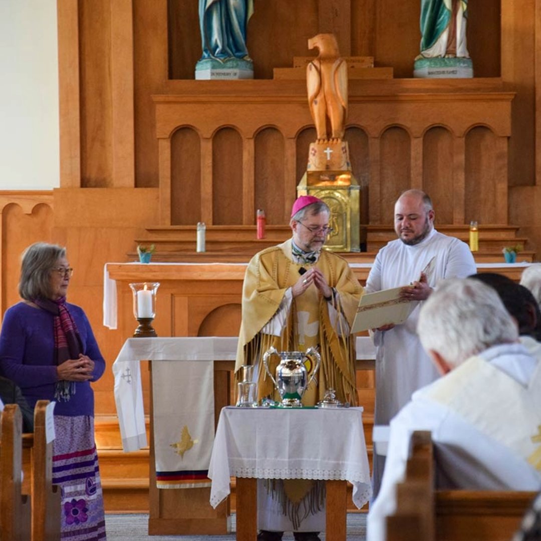 In Wiikwemkoong, the Chrism Mass at Holy Cross Church on March 13 was a powerful reminder that embracing our roots and the wisdom of longstanding traditions can illuminate the path forward. 🌿✨ bit.ly/4aFjm5e