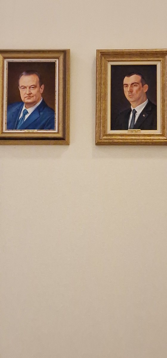 Videh danas skupštinski portret Vladimira Orlića, alijas Sime Gluvaća... Dakle, bolje da su ga Koraks i Petričić obradili. A Ivica vrhunski ispao