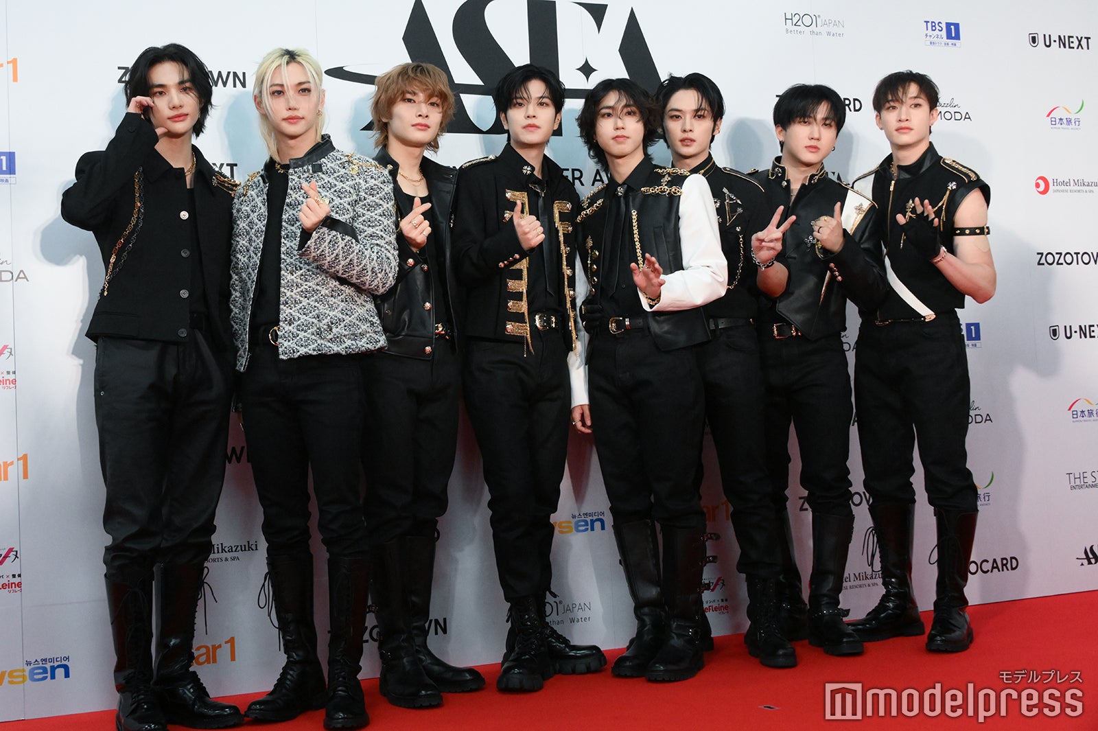 GKzIVxYa0AAC1iB?format=jpg&name=large