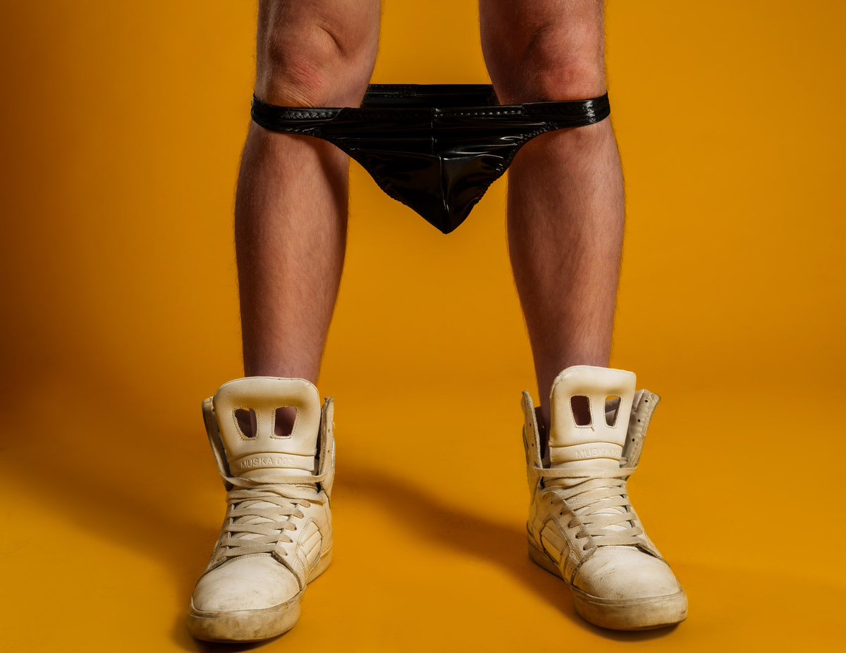 taylorreignxxx's tweet photo. Had so much fun bringing this shoot to life with @iamxjamesross & @danielxmiller. So damn sexy in @TheBoyBottoms newest collection im collaboration with @RoyalReject “RENEGADE” 🖤💛 

Models: @iamxjamesross @danielxmiller 
Director/Producer: @TaylorREIGNXXX
Design/Photo: @TheBoyBottoms
Studio/Edit: @wearedark 

Get yours now!
https://t.co/CA0d16YJl5