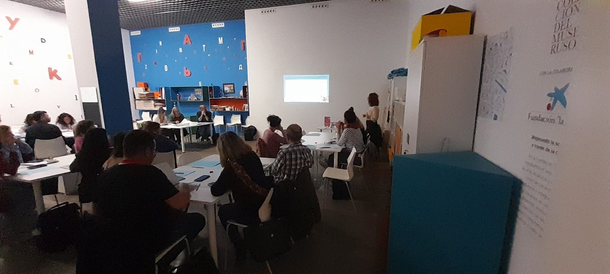 📌I ENCUENTRO DE DOCENTES DE GEOGRAFÍA E HISTORIA CEP MÁLAGA 
Esta tarde 🖊️📘📕📒 seguimos en el Museo Ruso. Ayer fue un día de grandes experiencias y reencuentros. Esta tarde tendremos de nuevo una gran ponencia y dos talleres más. ¡Os esperamos!💫 #ENCUENTROGEOHIS