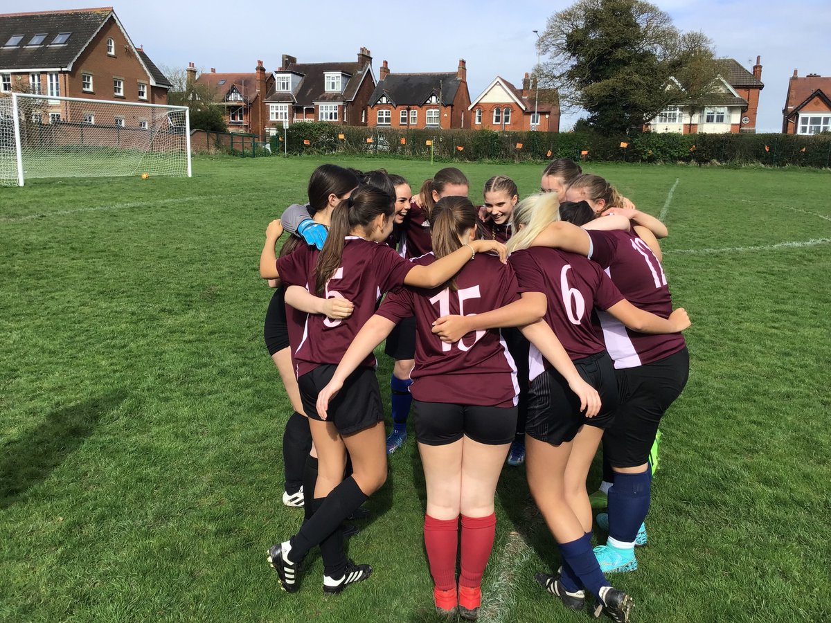 👏Big congratulations to our KS4 girls' football team on their winning goal in extra time to reach the semi finals! Final score: 3 - 2. #Respect #Resilience #Responsibility