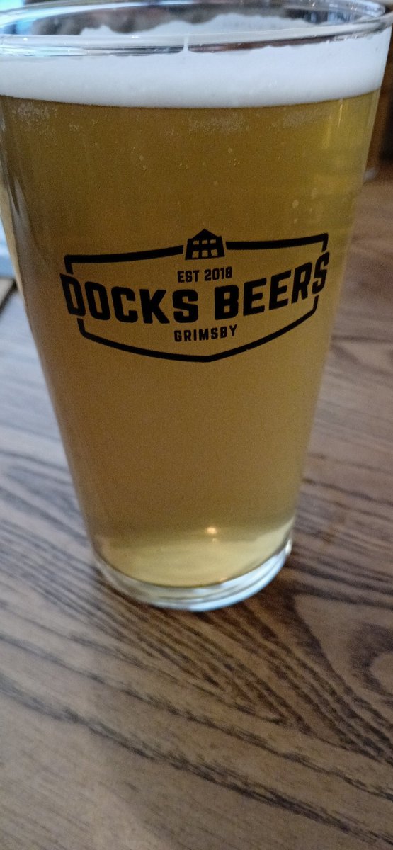 Back @DocksBeers for the first time since February starting with a pint of low tide