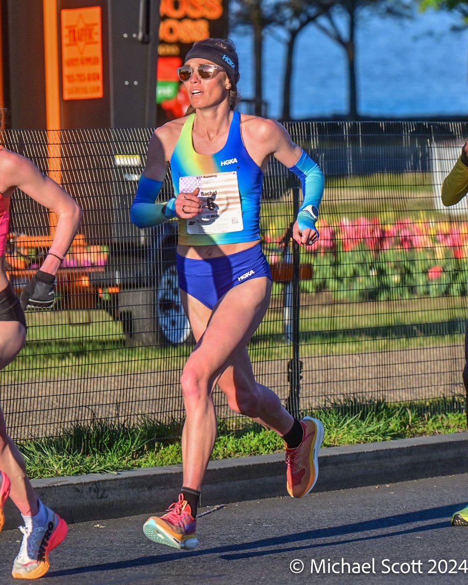 .@HoyasTrackXC alum @rachschneid18 won silver at the @USATF 10-mile championships hosted by @CUCB #USATF #CherryBlossom10miler