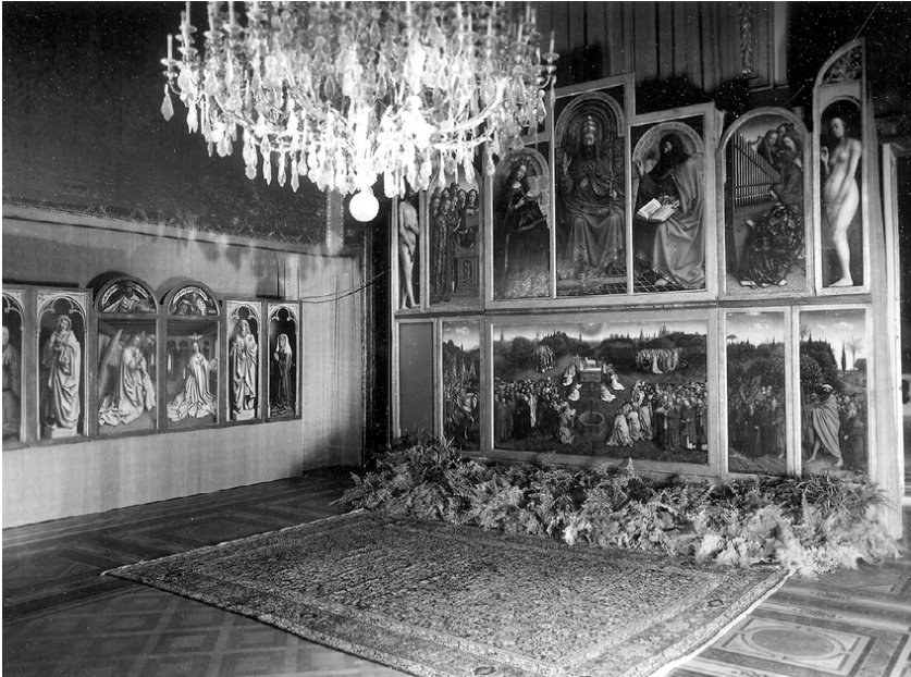 The Ghent Altarpiece has always been one of the most coveted pieces of art ever. Many kings and dictators wanted to get their hands on the panel and it was stolen several times. Here is the altarpiece in the Royal Palace of Brussels (Sept 1945) after it was returned from Germany.