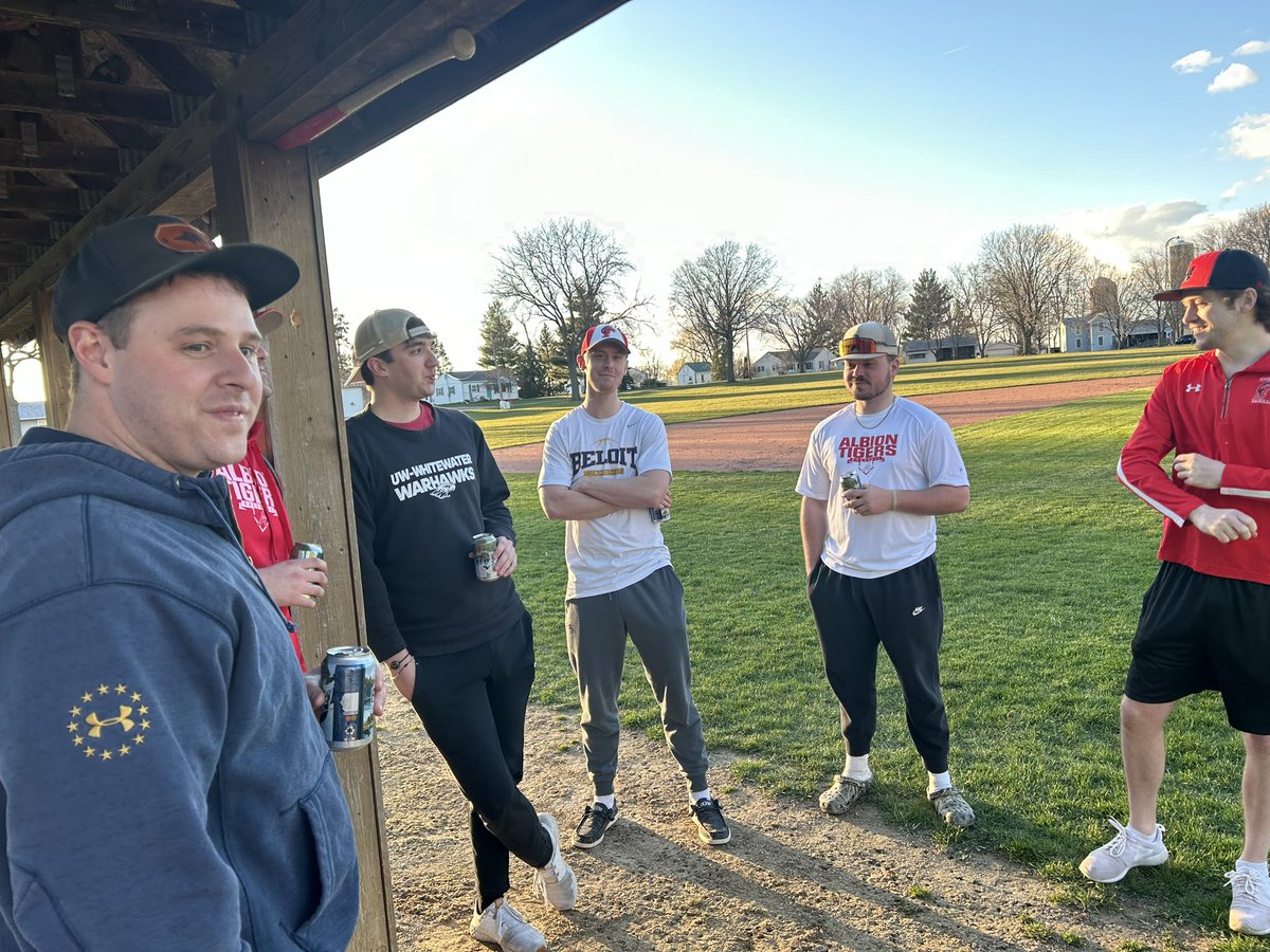 AlbionTigers's tweet photo. Boys are back at it.  Ballpark looks great.  The 79th year of Albion baseball starts May 5 at home v. Columbus https://t.co/laM5iiTKrX