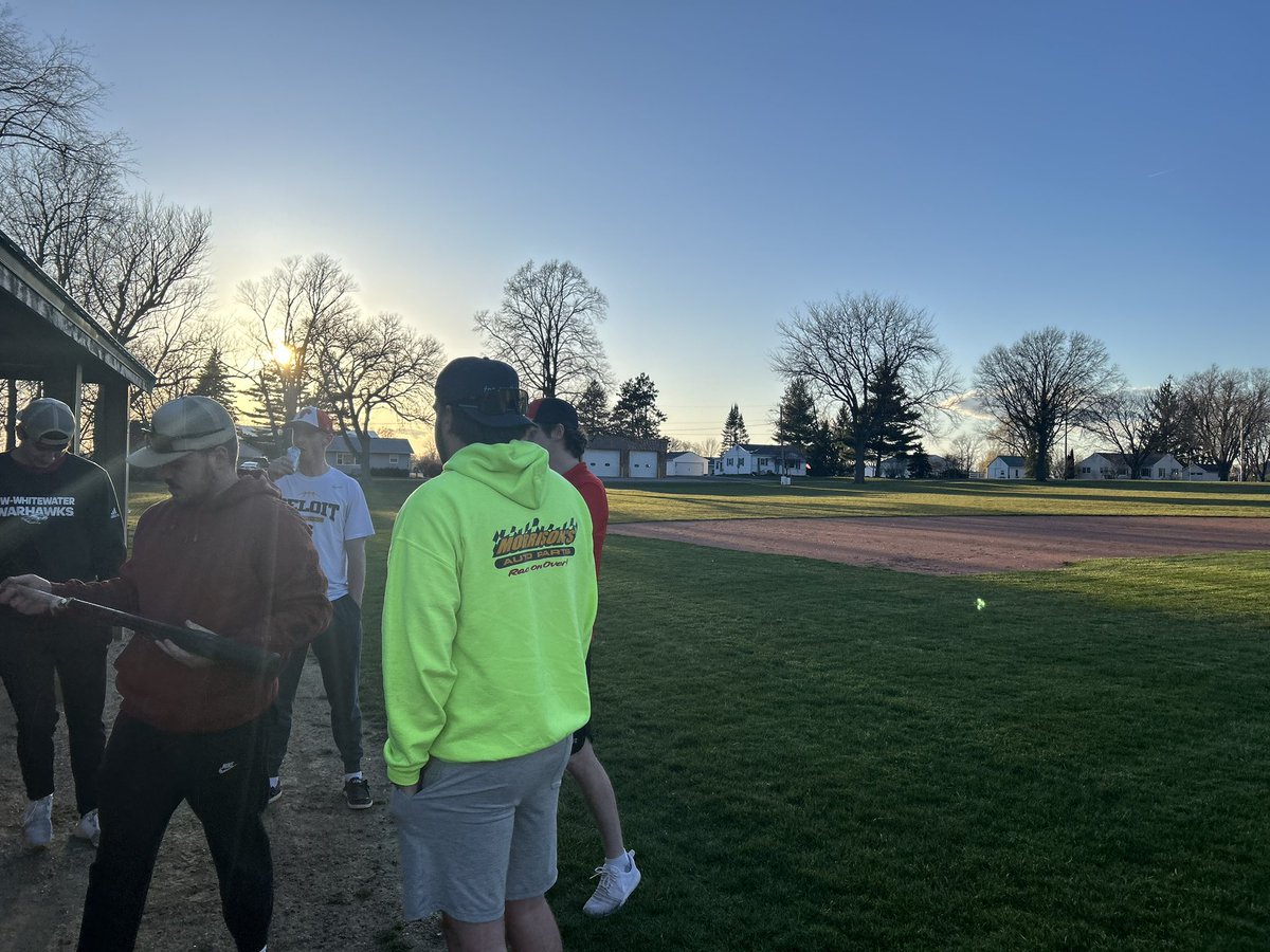 AlbionTigers's tweet photo. Boys are back at it.  Ballpark looks great.  The 79th year of Albion baseball starts May 5 at home v. Columbus https://t.co/laM5iiTKrX