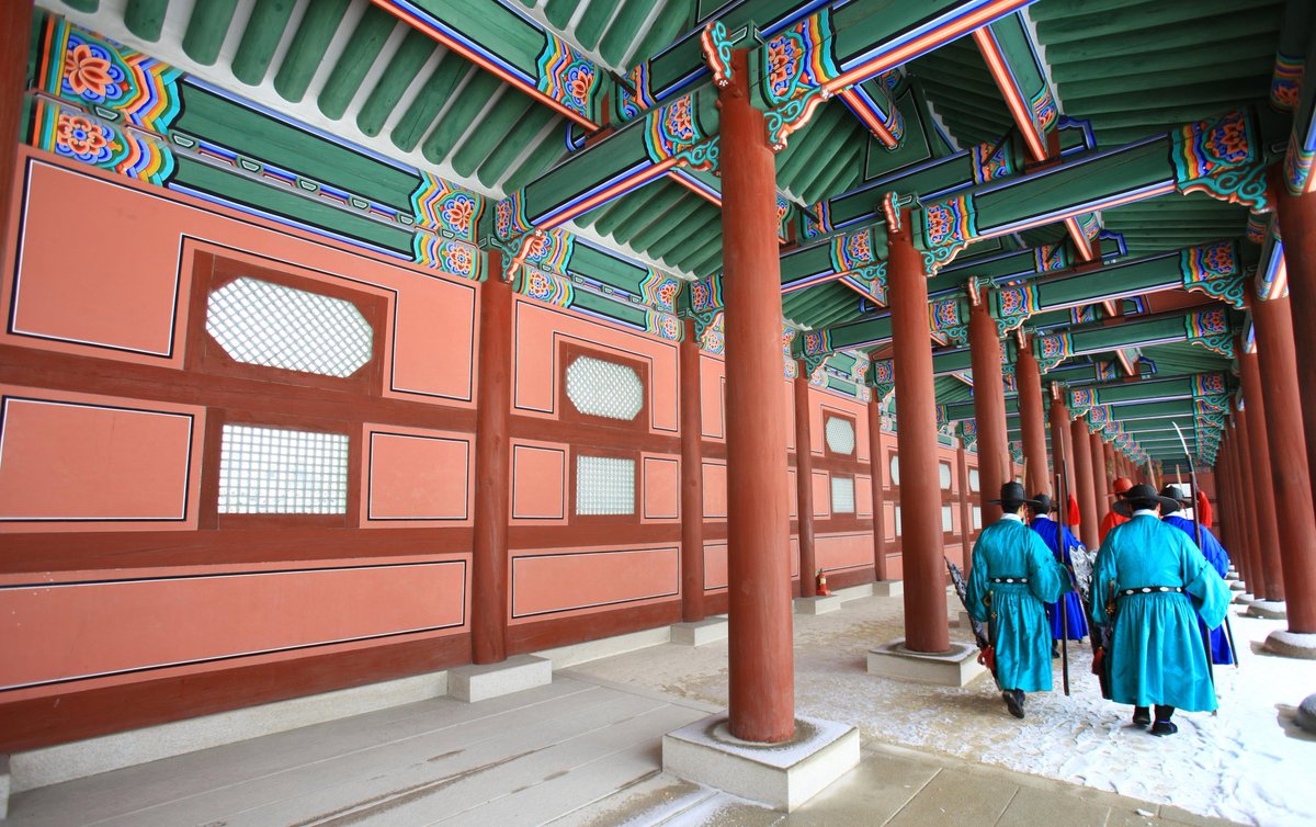 visitkorea_uk's tweet image. Pick up the NEW K-Royal Palaces Pass for unlimited entry into Seoul’s palaces👑
...and enjoy the Korean Royal Culture Festival!

🗓️ 27 April~5 May

More information👉
english.visitkorea.or.kr/svc/contents/c…

📍Gyeongbokgung Palace
📷 KTO (Kim Jiho)

#VisitSeoul #VisitKoreaYear2024