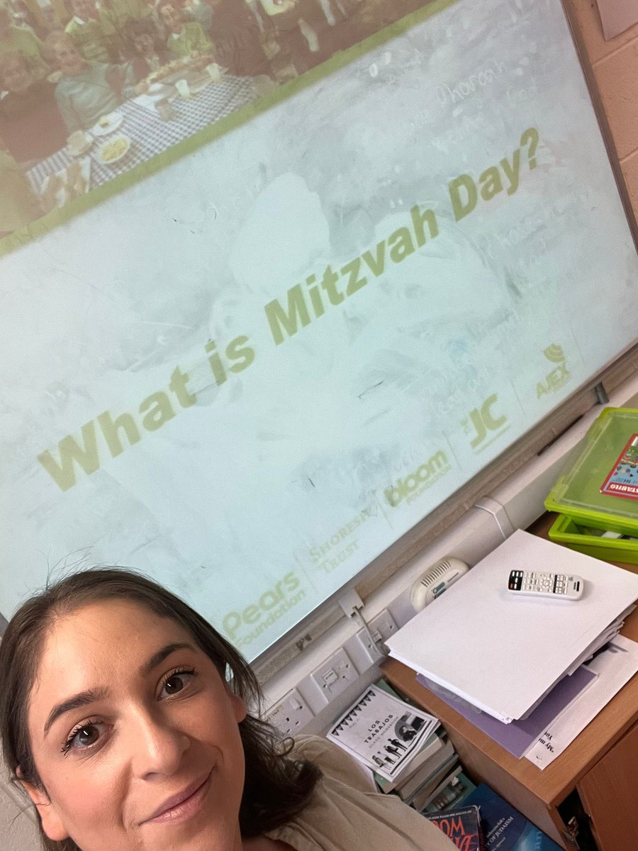Yesterday Daniella spent the day at JCoss as part of their Rosh Chodesh Programme 📚✏️ The sessions with the students were used as an opportunity for students to learn a little bit more about Mitzvah Day and the importance of the work we do 💚👏🏼 #mitzvahday #jcoss #MD2024