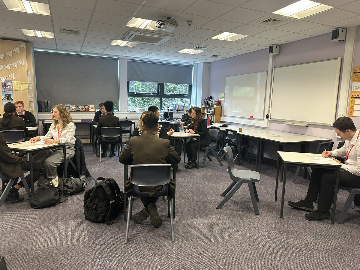 Year 10 students are taking part in employer led mock interviews today! They have all done so well with more to come this afternoon. Thank you to all the employers who are taking part!