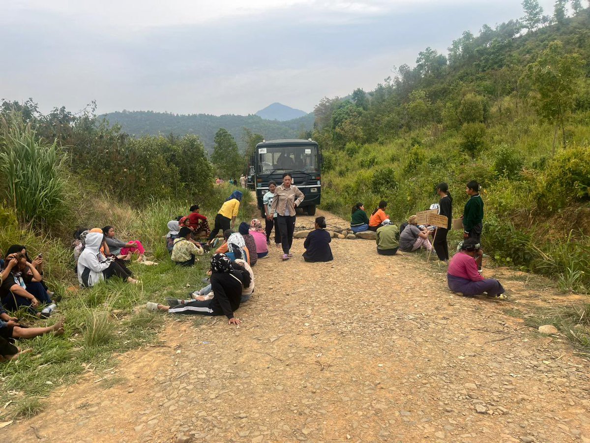 Women in Thowai Kuki village of Kamjong district, Manipur (Litan Police Station) have been blocking road since morning today to stop withdrawal of BSF forces. They say, they are not safe unless BSF continues to protect them. (Photo Courtesy: A student from a nearby village)