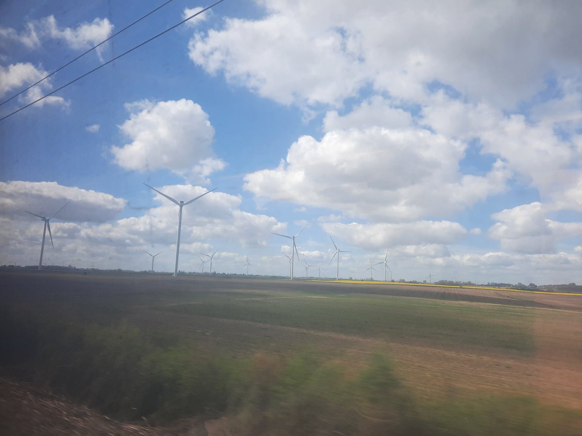 It's a climate activist's dream - a wind farm seen from the window of a high speed train @Eurostar - only in France though! A fitting end to my #flightfree holiday. But come on UK, let's play our part too... #ClimateActionNow
