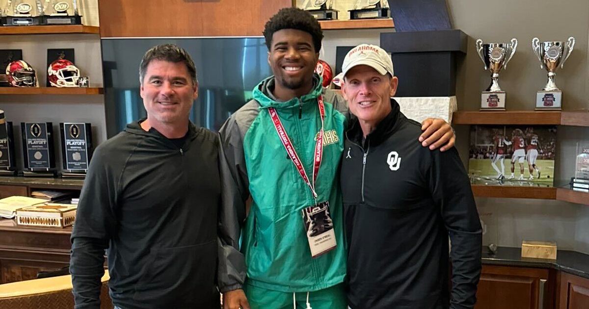 Oklahoma sets the 'new standard' in the recruitment of Long Beach (Calif.) Narbonne On300 2026 QB Jaden O'Neal. on3.com/news/jaden-one…