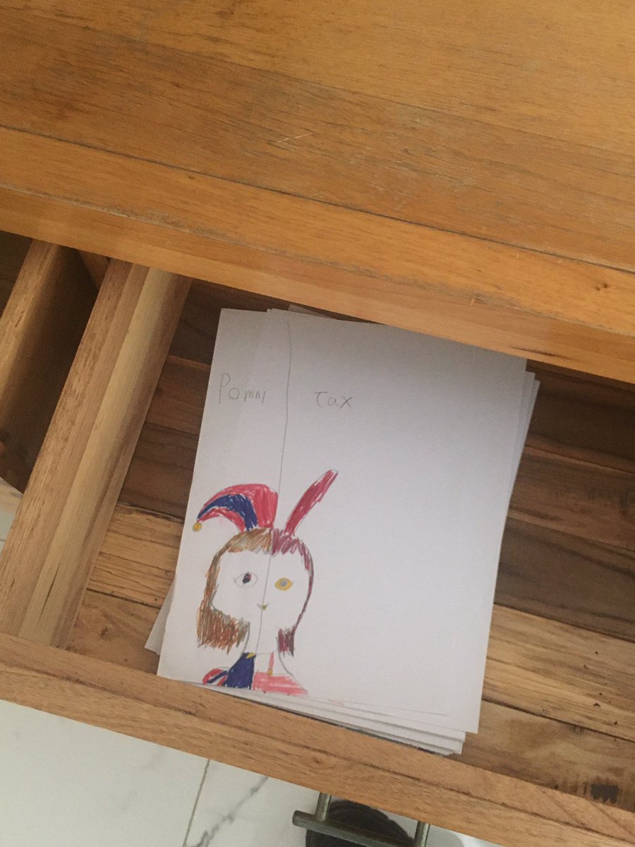 621Scutoid's tweet photo. dude i found this in the drawer of my friends hotel room??????? lmfao https://t.co/X1IMKSqorO