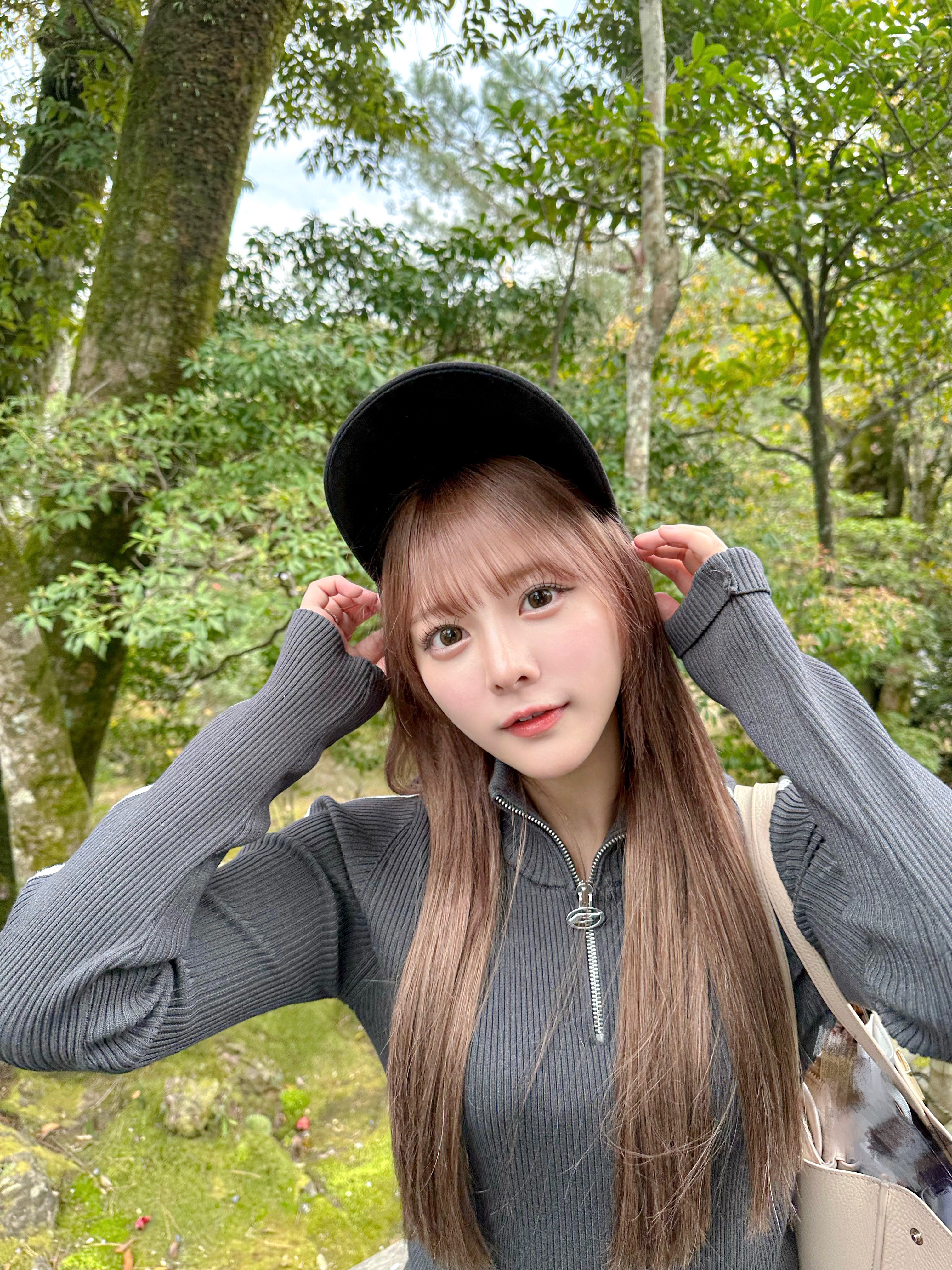 齋藤なぎさ　直筆　３枚　振袖　座りはコメあり。 齋藤なぎさ 直筆 3枚 振袖 座りはコメあり。 注目の新成人