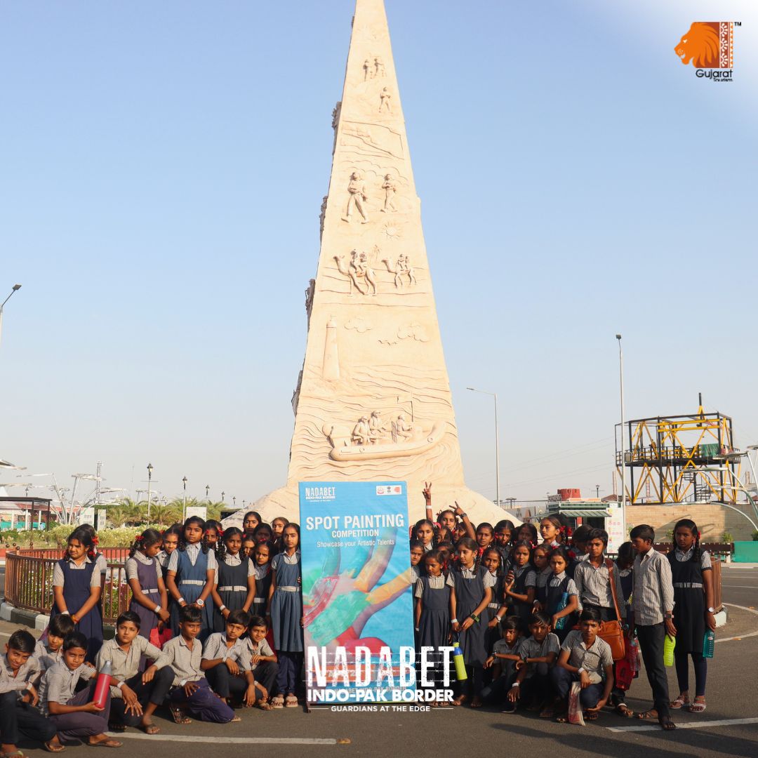 The #SpotPaintingCompetition at #NadabetIndoPakBorder was a sight to behold. #Students painted their hearts out, expressing themselves against the backdrop of the border's scenic views. 

#visitnadabet #eventsatnadabet #events #SchoolTour #BorderSecurityForce #gujarattourism