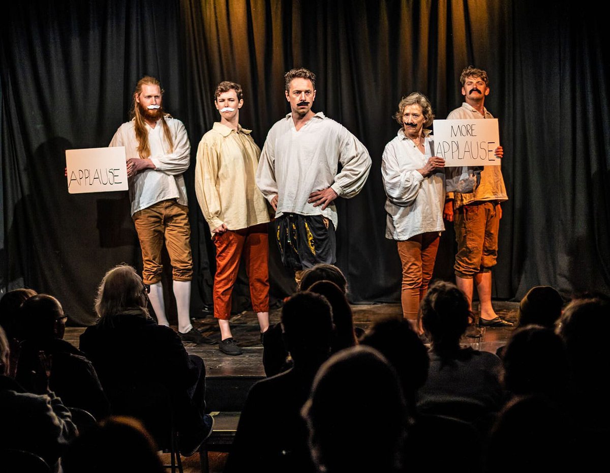 Sad that Shakespeare hasn’t written anything new for over 400 years? Well hold onto your doublets, The Bard is back on 26-28 April! All improvised in the moment, enjoy a riotous new Shakespeare play every time with Impromptu Shakespeare thewardrobetheatre.com/shows/imprompt… @ImpromptuShakes