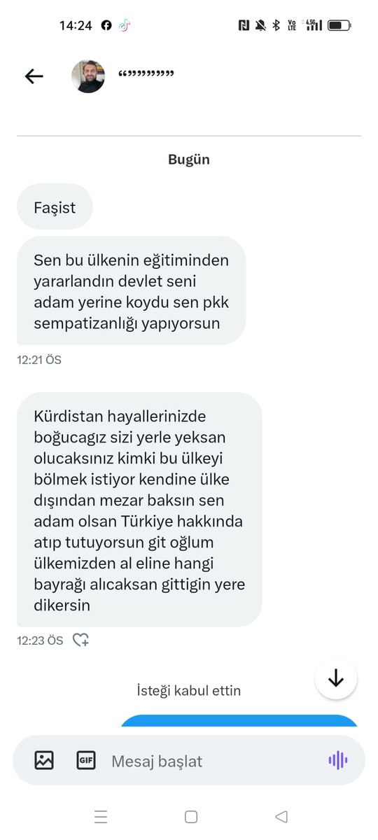 Yıllardır bana buna benzer yüzlerce tehdit ve hakaret içerikli mesajlar geliyor. Elbette birçogunuza da geliyordur. Hiç birisine aynı üslupla cevap vermedim,dava açmaya da tenezzül etmedim. Bunun yerine onlarla diyalog kurup onları anlamaya ve fikirlerimizi mütevazı bir üslup…