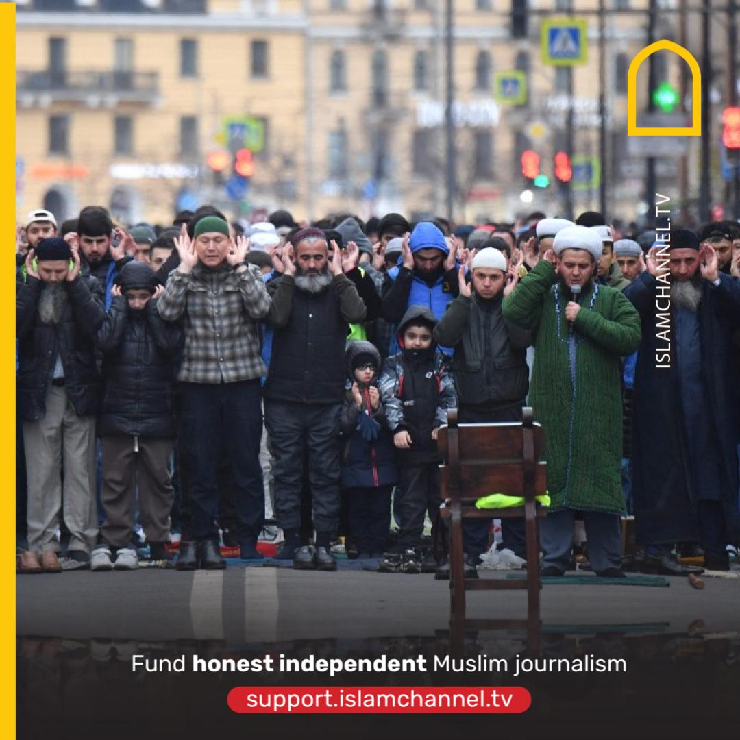 Muslims offer morning prayers to start the Eid al-Fitr festival, which marks the end of the holy fasting month of Ramadan, on a street in Saint Petersburg. Fund honest independent Muslim journalism: support.islamchannel.tv. #eid #eidmubarak #saintpetersburg #islam #muslims