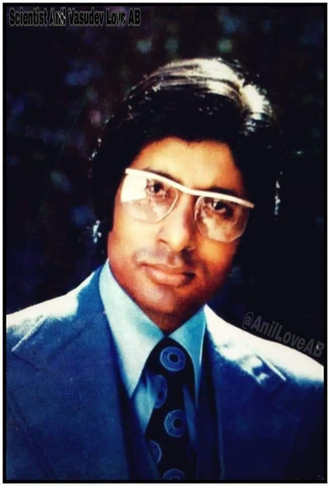 DrAnilLoveAB's tweet photo. Congratulations on completion of🎉
#49YearsOfChupkeChupke
My Dear Guruji Shri @SrBachchan Sirji &
@aapkadharam ji #OmPrakash ji
#JayaBachchan ji #SharmilaTagore ji
#Asrani ji #KeshtoMukherje ji
#LilyChakravarty ji #UshaKiran ji
#DavidAbrahamCheulkar ji & Team
Directed by #HrishikeshMukherjee ji
Music by #SachinDevBurman ji
Produced by #HrishikeshMukherjee ji & #NCSippy ji (11 April 1975)