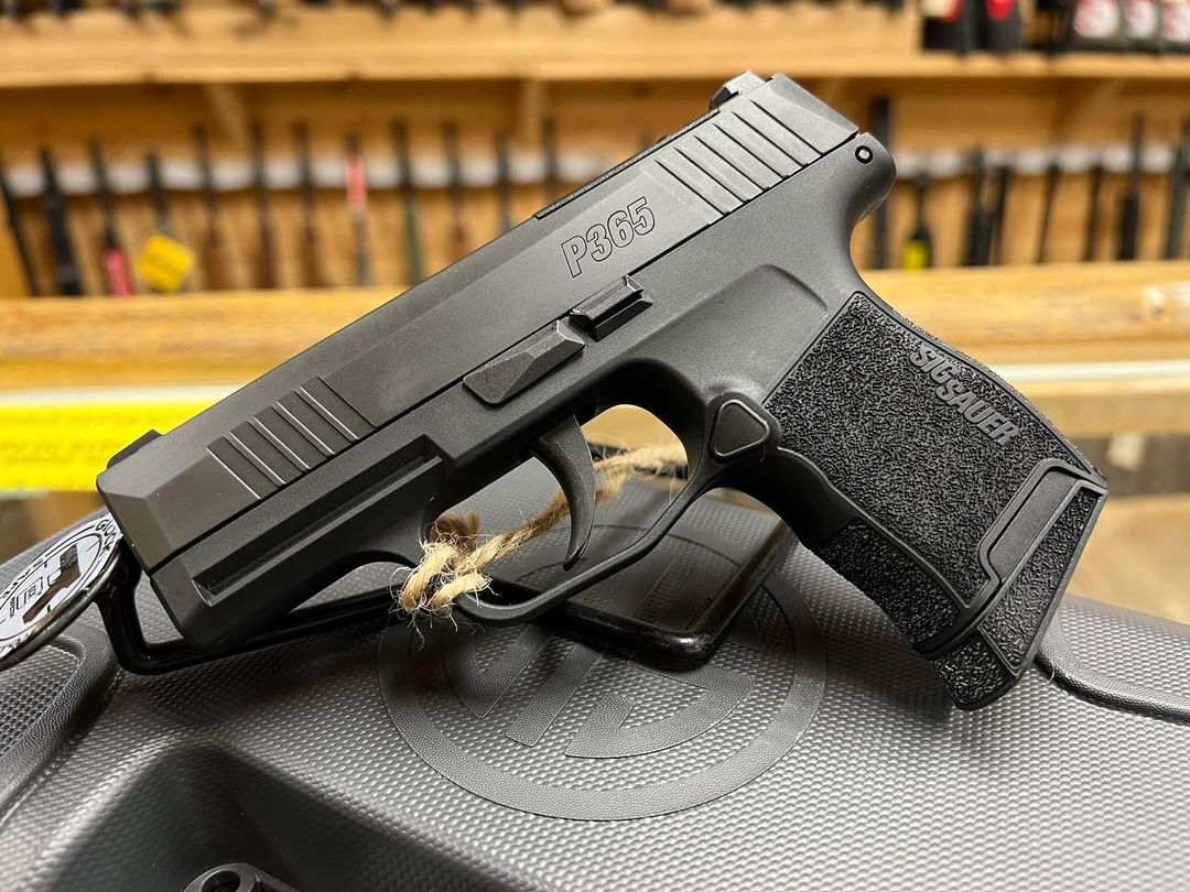 The NEW .380 from Sig Sauer! P365 .380 acp. #sigsauer #sigsauerp365380