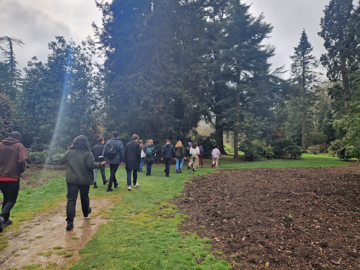 A group of #RhodesScholars recently visited Harcourt Arboretum @OBGHA, where they explored biodiversity, conservation efforts and the impact of climate change on the trees and wildlife. @UniofOxford students enjoy free access to multiple nature spaces in and around Oxford 🌳