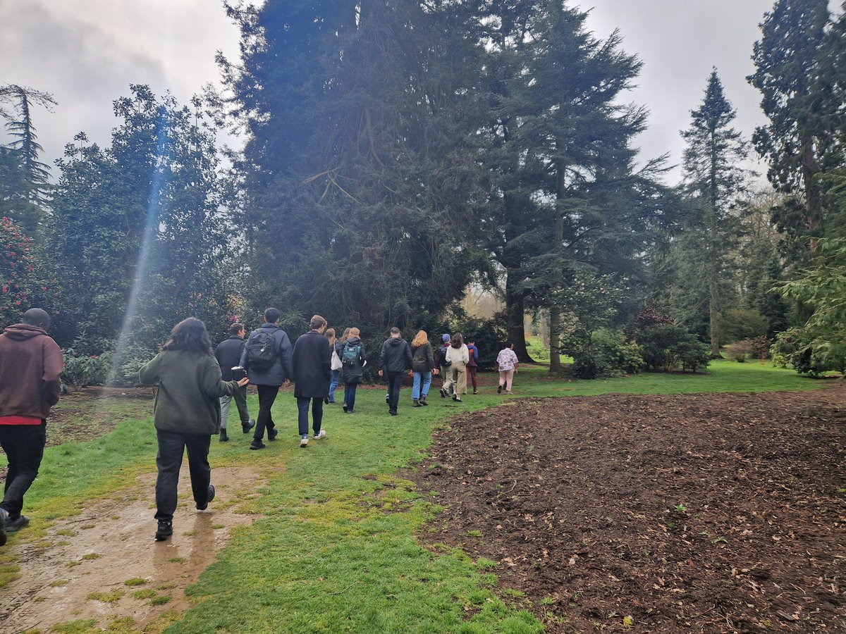 A group of #RhodesScholars recently visited Harcourt Arboretum <a href="/OBGHA/">University of Oxford Botanic Garden and Arboretum</a>, where they explored biodiversity, conservation efforts and the impact of climate change on the trees and wildlife. <a href="/UniofOxford/">University of Oxford</a> students enjoy free access to multiple nature spaces in and around Oxford 🌳