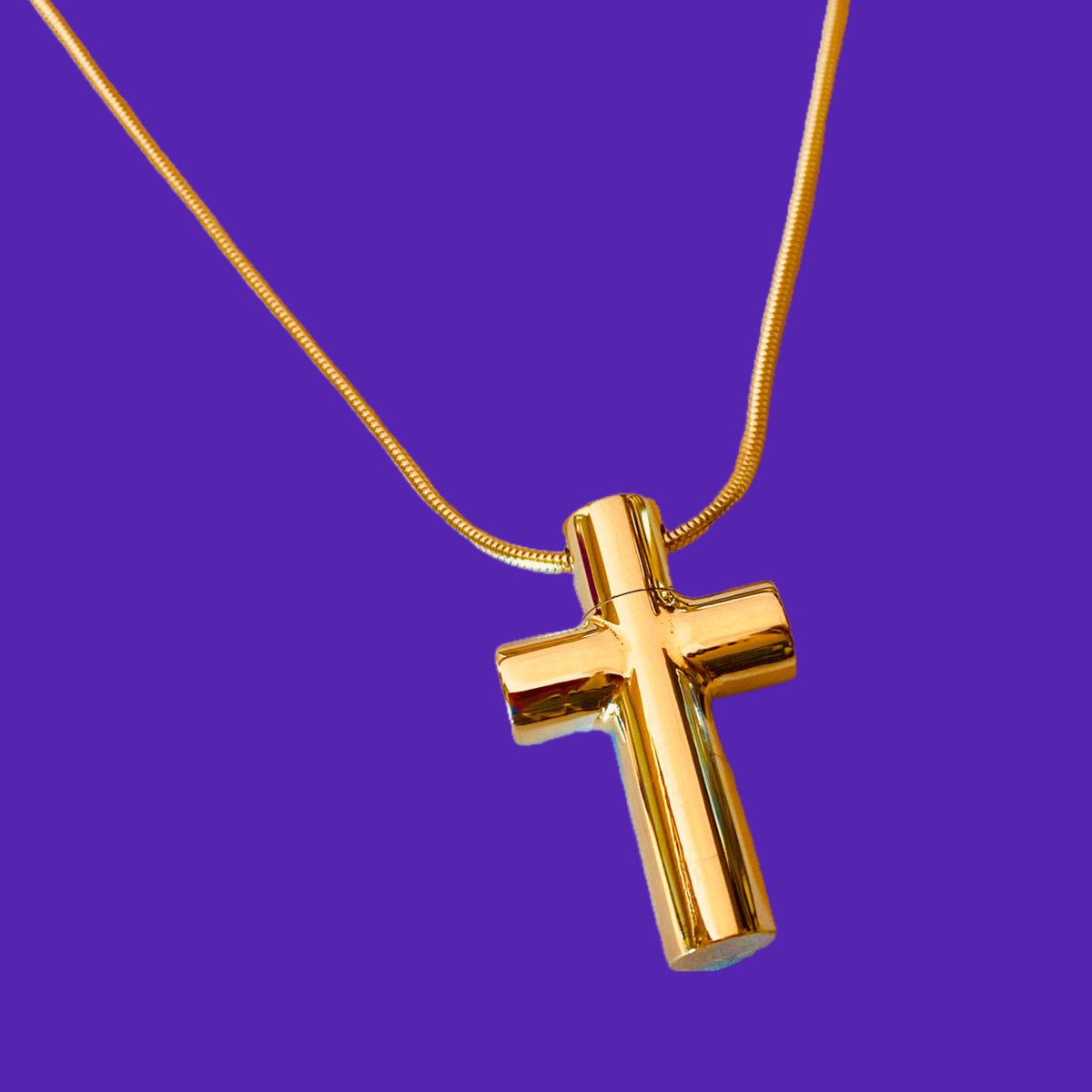 Holy Gold! The newest gold pendant in the collection 🔥🔥🥵 chastity-shop.com/products/holy-…