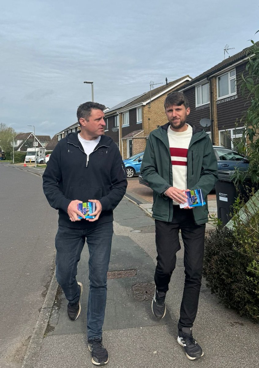 Out and about with local councillor @liamandrewsmk chatting to folk in Newport Pagnell this morning