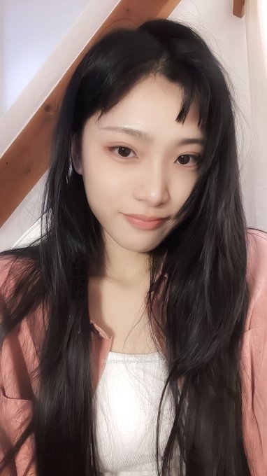 Watch SpicyGum✨'s leaked NSFW photo on TwXstars