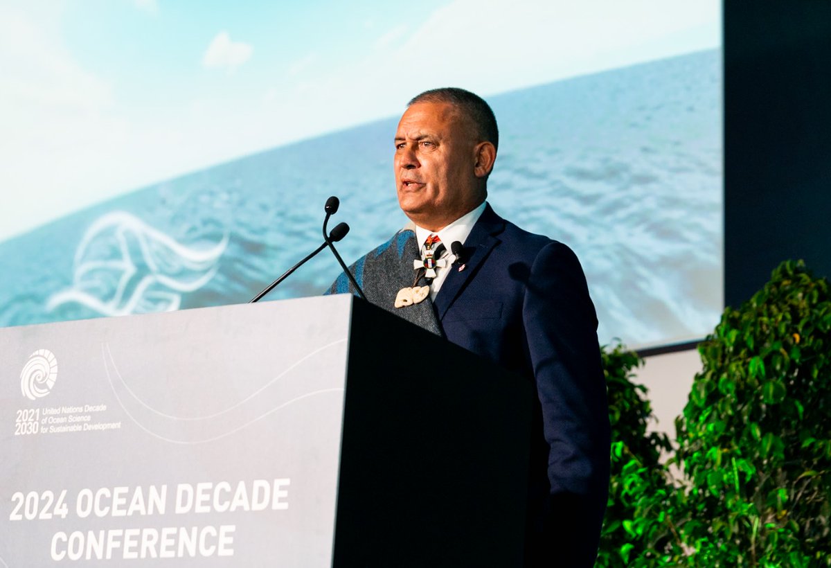 Jack Thatcher, master navigator, on trad'l seafaring knowledge: 'Pacific Small Island communities are so widespread that the first Europeans in the Region couldn’t believe these comm's were so well connected and shared the same knowledge.' #OceanDecade24 Conference @UNOceanDecade