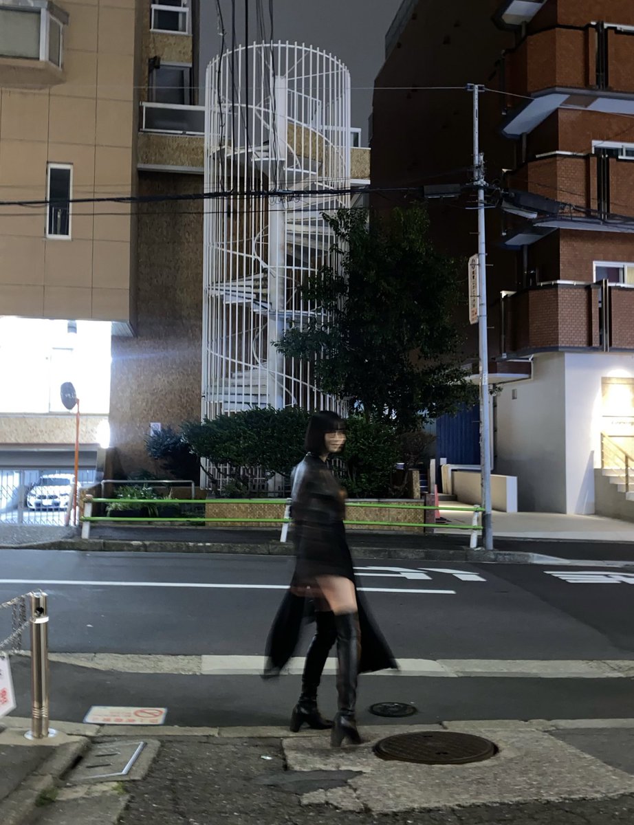az_sac0's tweet photo. PETERDOのスリットワンピースをヒラヒラさせている私です。
#peterdo https://t.co/w8HMtFKH7K