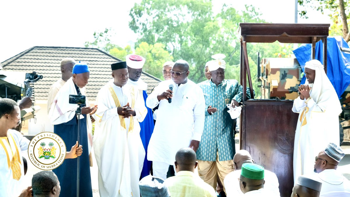 Today, I joined a cross-section of our #Muslim brothers and sisters for the #EidAlFitr2024 prayers at the State Lodge in #Freetown. May the moments of togetherness in our communities during this Eid celebration foster enduring common values of solidarity, peace and progress