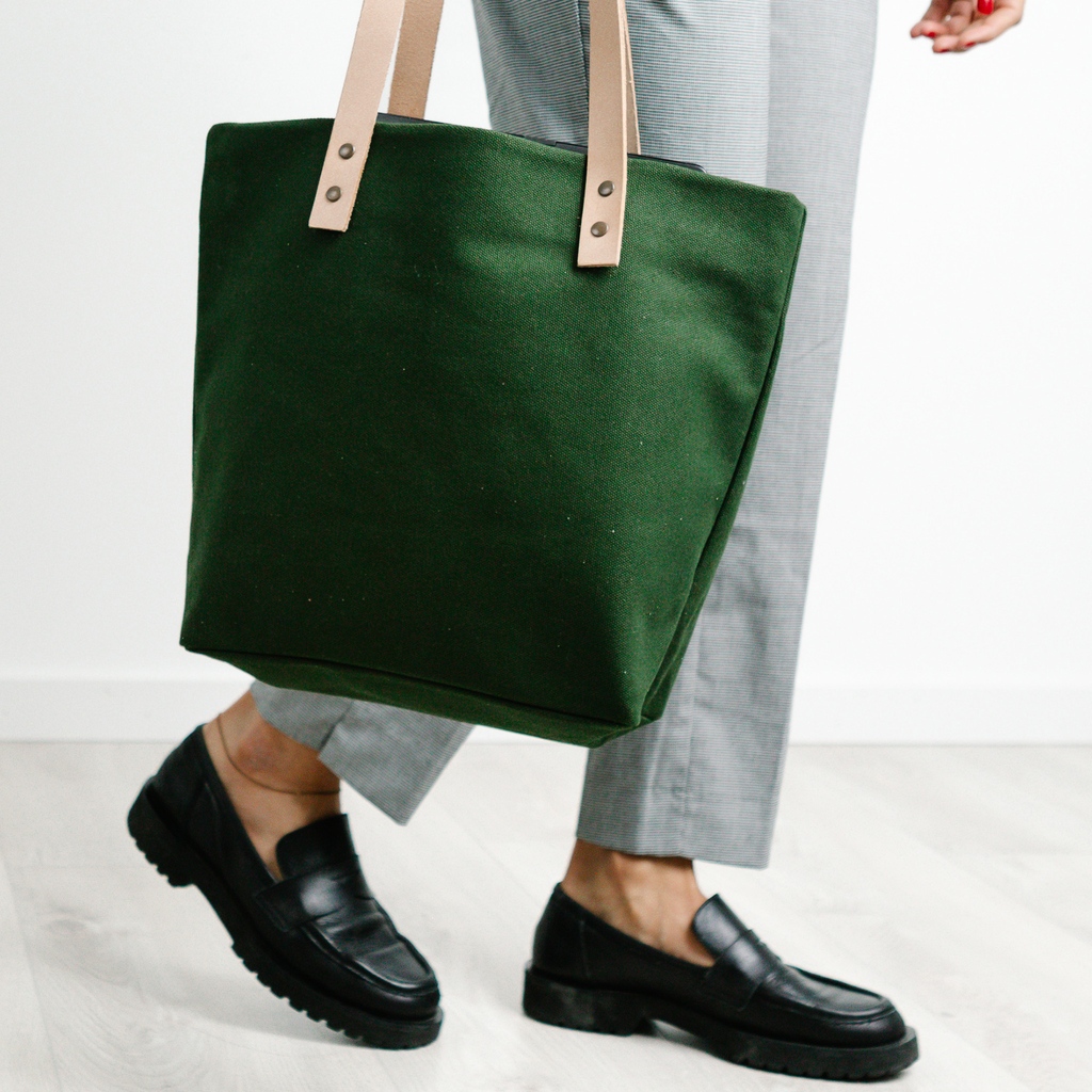 So may new style arriving, include the fantastic Cape Tote. Browse all of the shiny new things, link in profile. #shorebags #sustainablebags #sustainableliving #reusable #springstyle #spring shorebags.com/collections/fe…