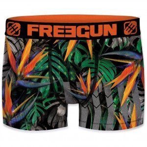 Peut être c’est Freegun qui a fait les design des nouveaux shorts UFC 

#UFC300