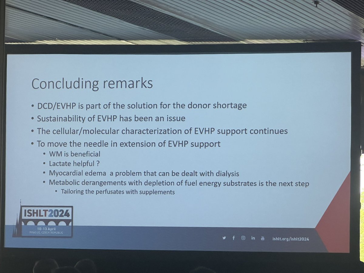 @FilioBillia sharing valuable insights on cellular biology & mol changes of ex-vivo donor🫀 #OrganTransport 🎯DCD - solution for organ shortage - Myocardial edema can b be dealt with dialysis. Tailoring the perfusates with supplements for metabolic derangement #ISHLT2024