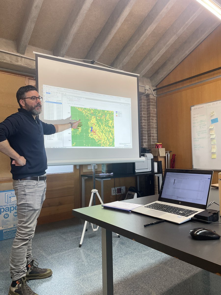 Avui hem fet una sessió Compartim sobre processament de imatges de satèl·lit amb Python i Google Earth Engine #GEE <a href="/JosepSitjar/">Josep Sitjar i Suñer</a>
