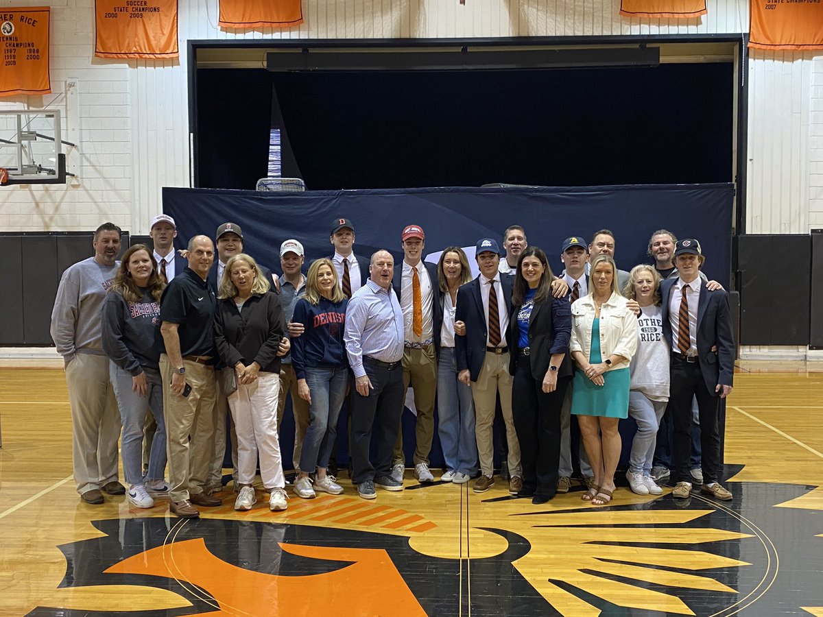 RiceADCoachCal's tweet photo. Brother Rice Athletics celebrate our student-athletes who have the opportunity to continue their athletic careers at the collegiate or junior level. They join our fall signees making 23 total Warriors in the class of 2024. @BroRiceWarriors https://t.co/WyYU5XJJnn