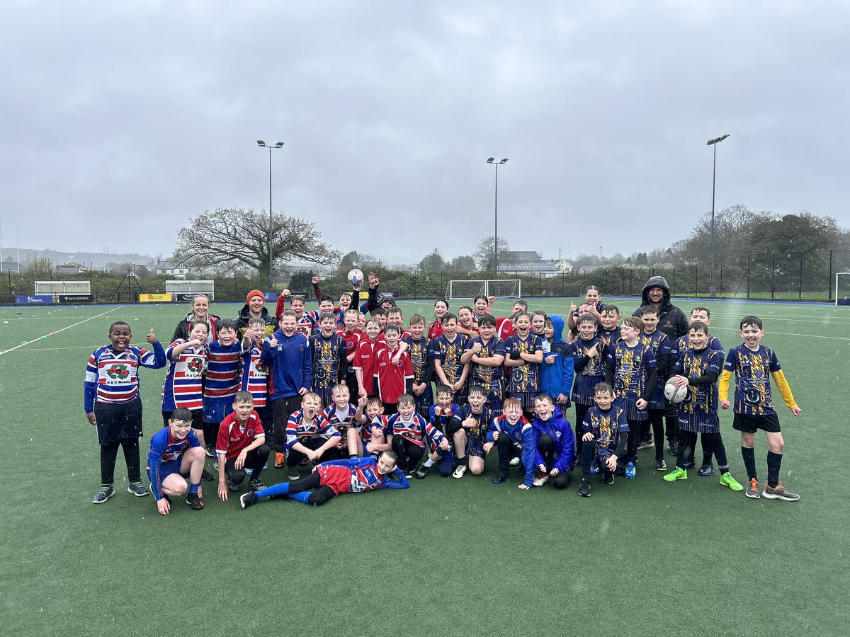 Fantastic morning at our primary school cluster festival! We didn’t let the rain ruin our fun! Da iawn to all involved🤩Some fantastic skills on display🏉