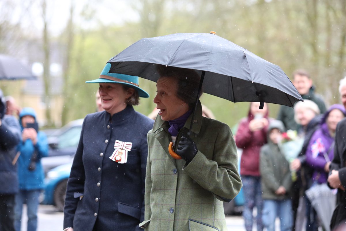 HRH The Princess Royal looking very jovial, despite the rain, as she arrived Helmshore Mill Textiles Museum.

#PrincessRoyal
#PrincessAnne
#RoyalFamily
