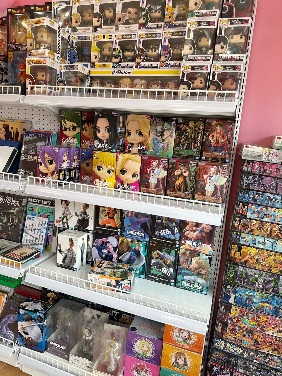 Fan Base Café & Store tweet media