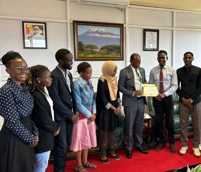 MAKiGEM2024's tweet photo. Last Week the Makerere iGEM Team 2023 got to present their Silver Medal award from the 2023 @iGEM competition to the Vice Chancellor of @Makerere, Prof. Barnabas Nawangwe. We are proud of the team for their remarkable achievements and for the foundation set. https://t.co/CWiLDilGBT